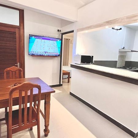 Ebony Apartment & Studio 拉高莱特 外观 照片