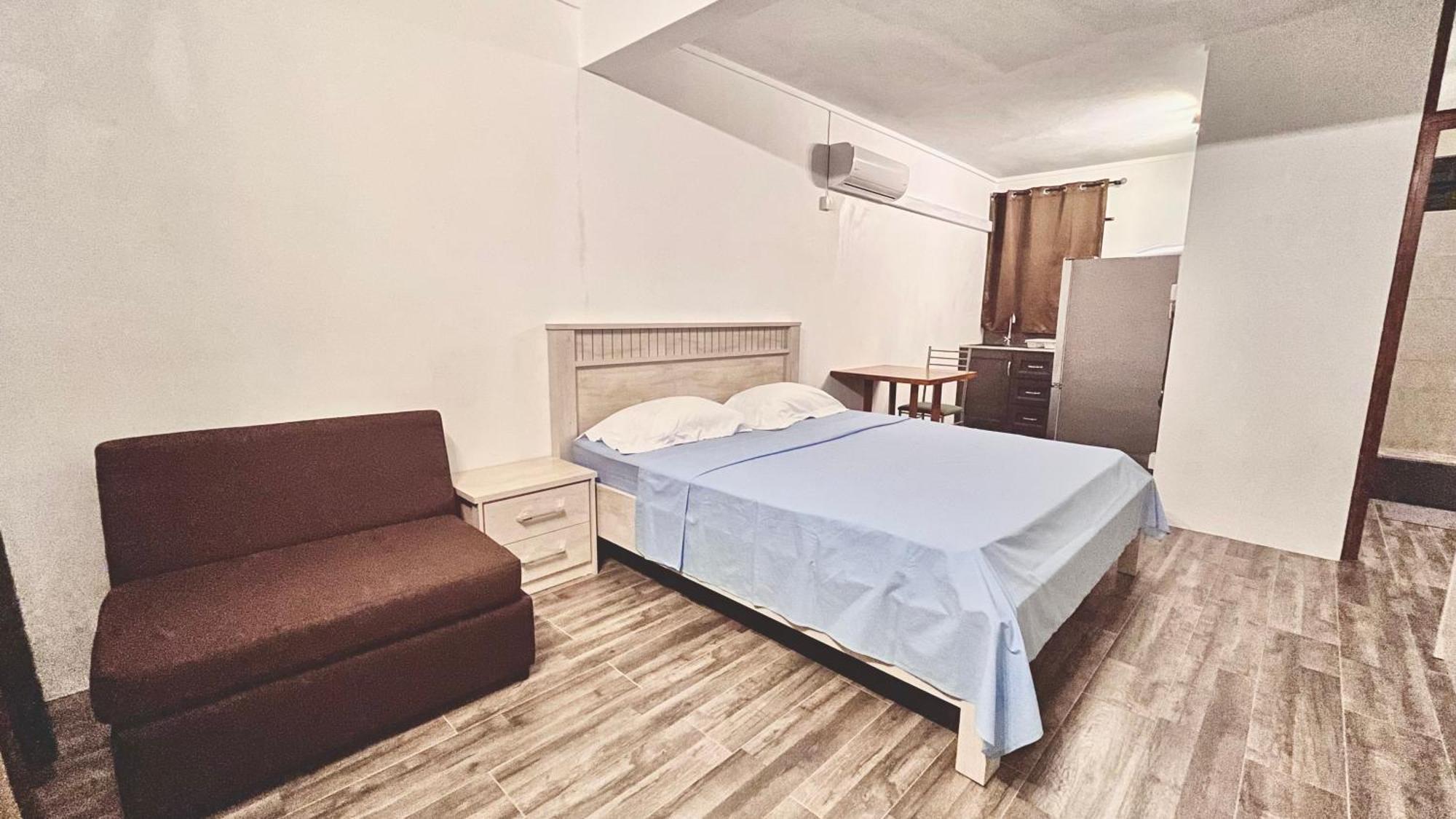 Ebony Apartment & Studio 拉高莱特 外观 照片
