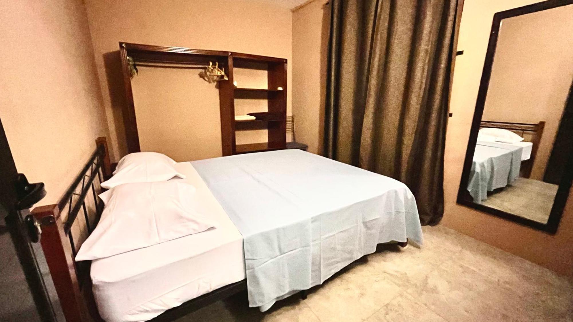 Ebony Apartment & Studio 拉高莱特 外观 照片